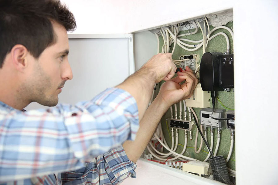 Common Electrical Issues in Homes and How to Address Them